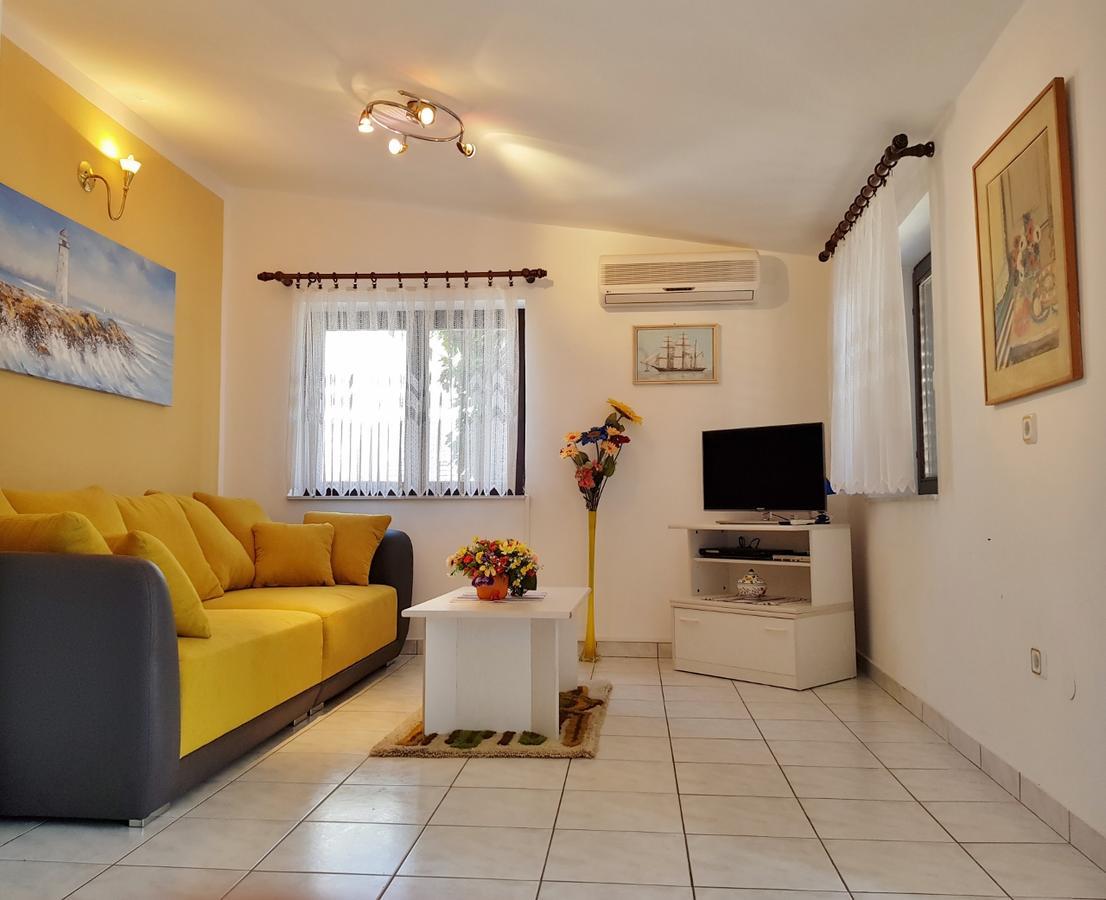 Apartment Luna Vodice Eksteriør bilde